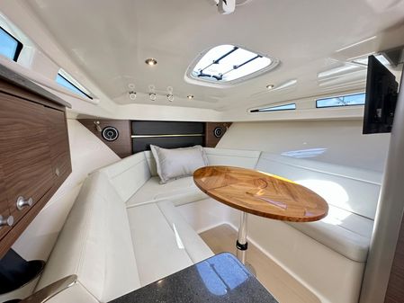 Boston Whaler 325 Conquest image