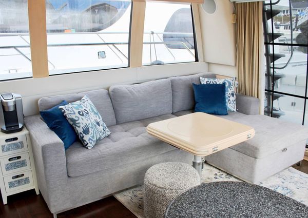 Carver 530-VOYAGER-PILOTHOUSE image