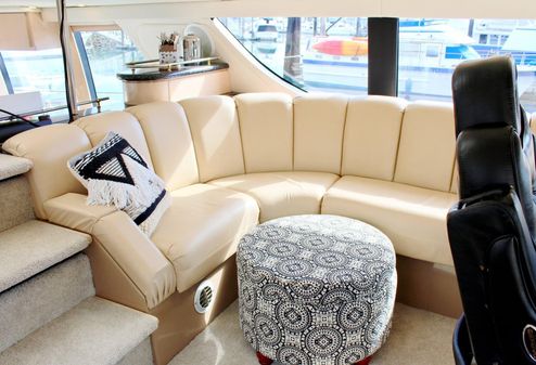 Carver 530-VOYAGER-PILOTHOUSE image