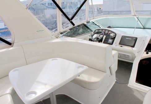 Carver 530-VOYAGER-PILOTHOUSE image