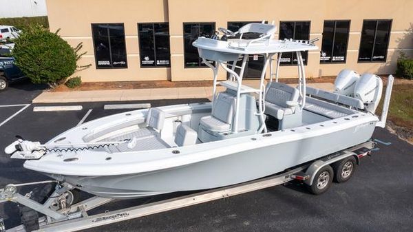 Yellowfin 26 Hybrid 