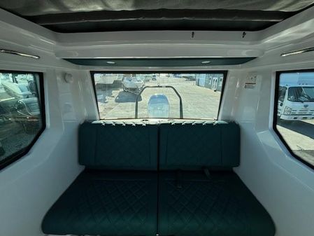 Axopar 28 AFT CABIN image