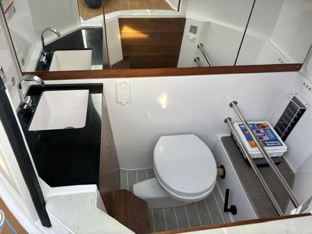 Axopar 28 AFT CABIN image