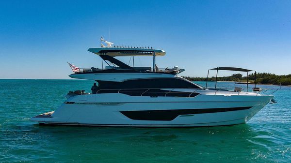 Fairline Squadron 68 