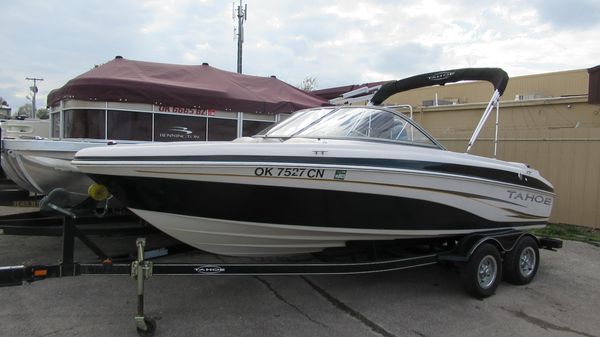 Tracker Tahoe Q6