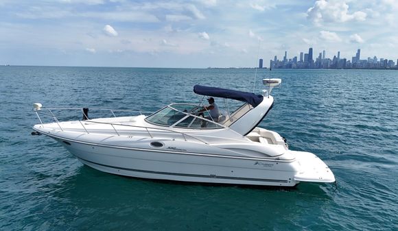 Cruisers Yachts 320 Express image