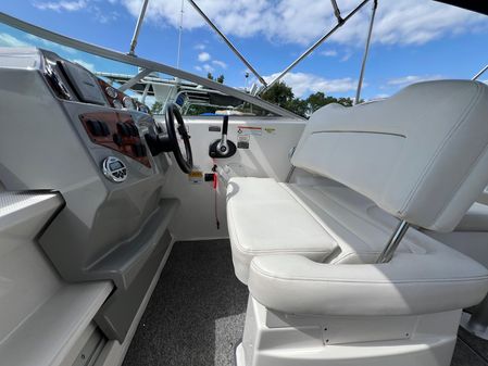 Bayliner 255 image