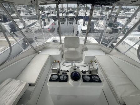 Luhrs 320 Open image