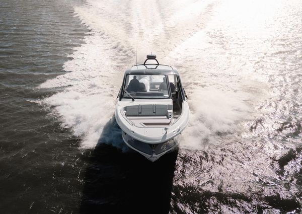 Sea Ray 370 SUNDANCER OB image