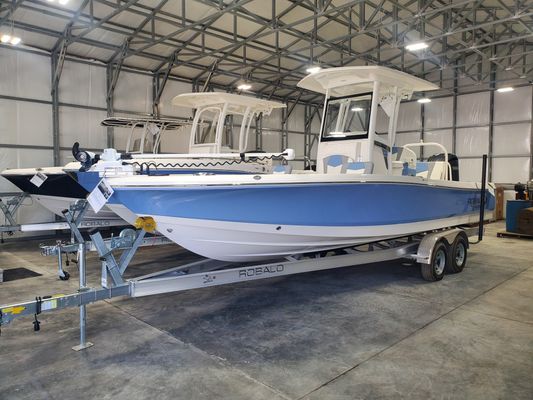 Robalo 246-CAYMAN - main image