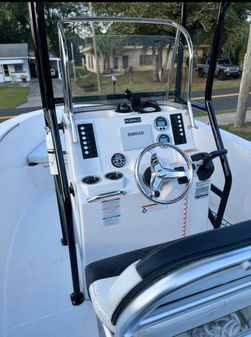 Robalo R180-CENTER-CONSOLE image