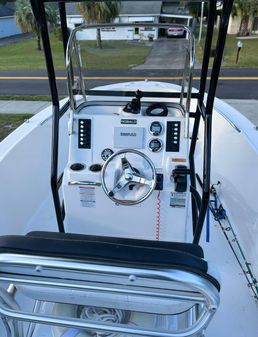 Robalo R180-CENTER-CONSOLE image