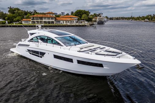 Cruisers Yachts 60 Cantius image