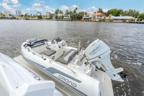 Cruisers Yachts 60 Cantius image