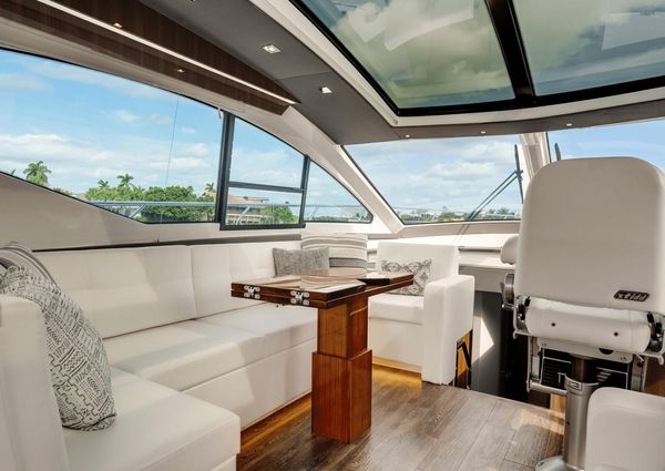 Cruisers Yachts 60 Cantius image