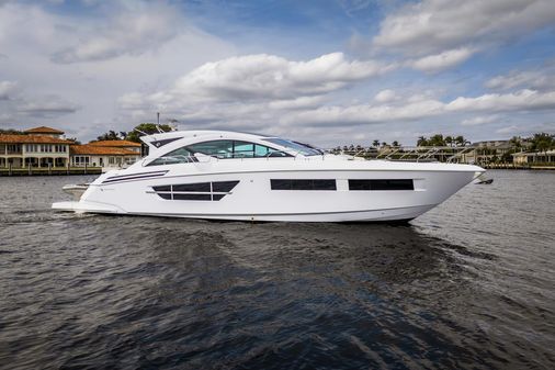 Cruisers Yachts 60 Cantius image