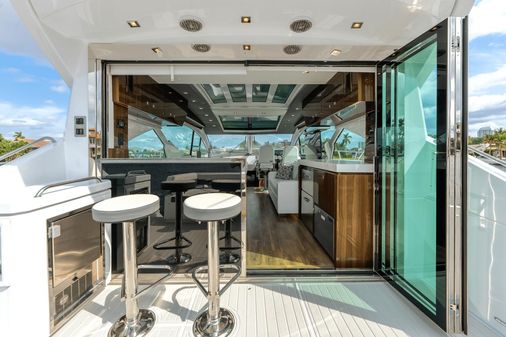 Cruisers Yachts 60 Cantius image