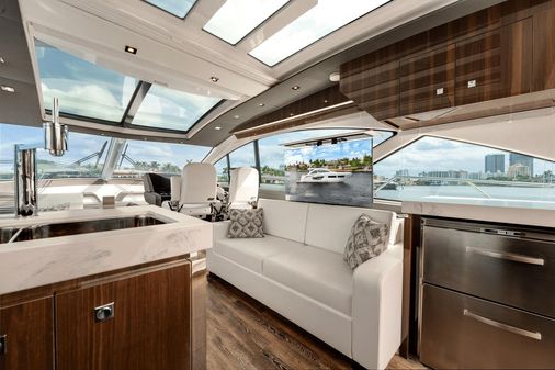 Cruisers Yachts 60 Cantius image