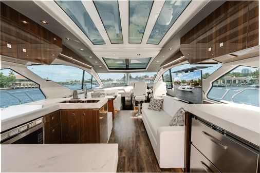 Cruisers Yachts 60 Cantius image