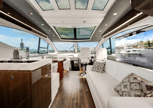 Cruisers Yachts 60 Cantius image