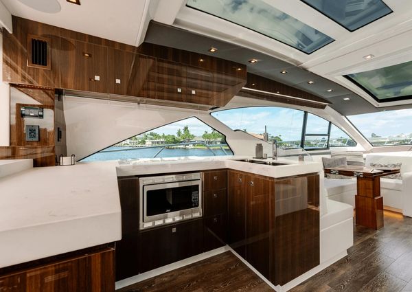 Cruisers Yachts 60 Cantius image