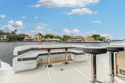 Cruisers Yachts 60 Cantius image