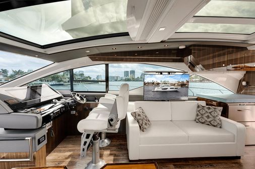 Cruisers Yachts 60 Cantius image