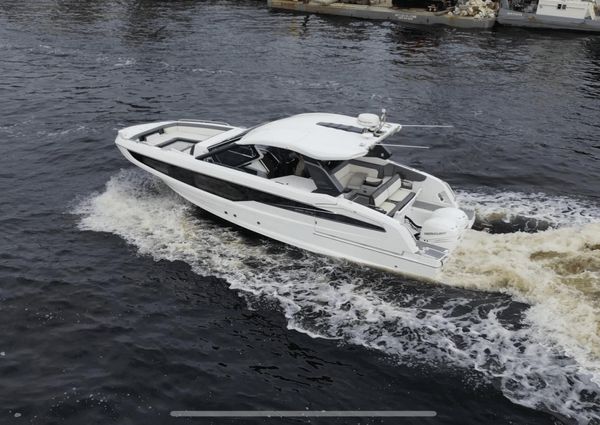 Galeon 325 GTO image