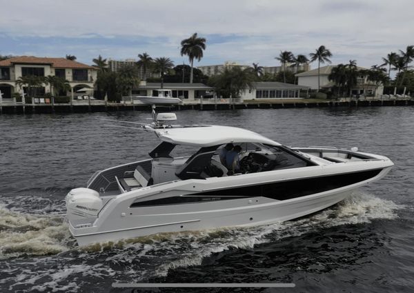 Galeon 325 GTO image