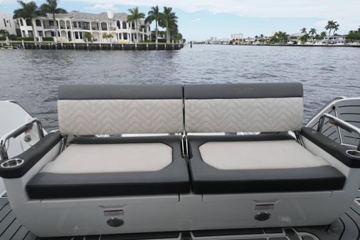 Galeon 325 GTO image