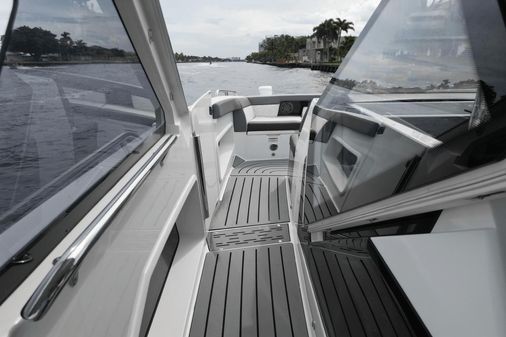 Galeon 325 GTO image