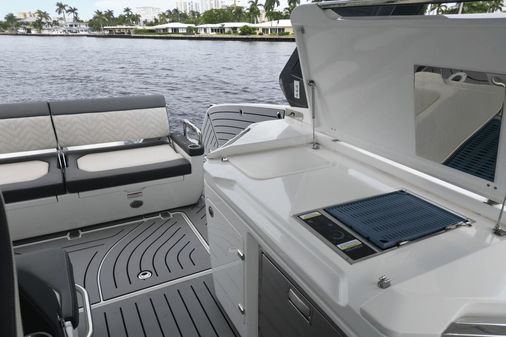 Galeon 325 GTO image