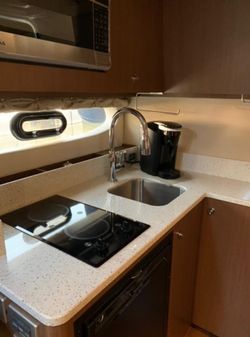 Sea Ray 350 Sundancer image