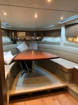 Sea Ray 350 Sundancer image