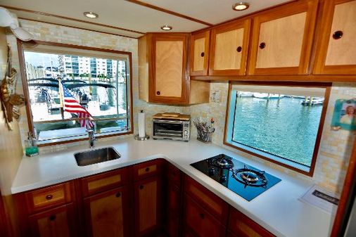 Custom POWER-CATAMARAN image
