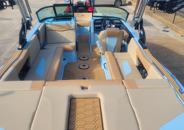 Mastercraft NXT22 image