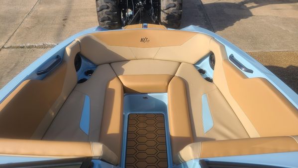 Mastercraft NXT22 image