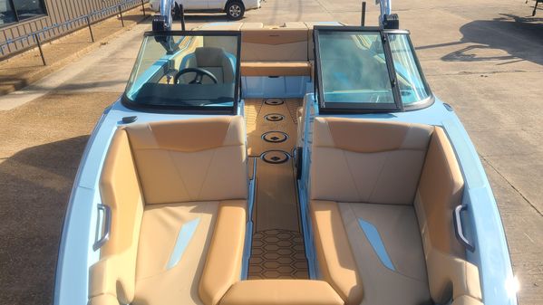 Mastercraft NXT22 image