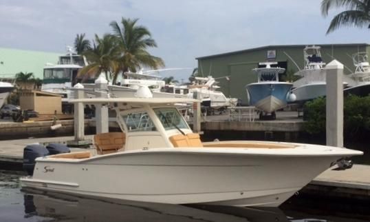 300 LXF Scout Boats