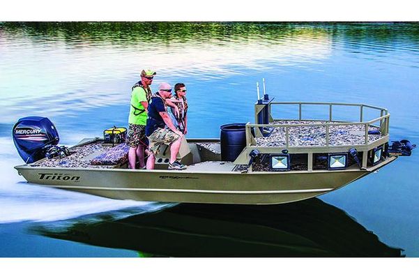 Triton 2072 MVX Sportsman - main image
