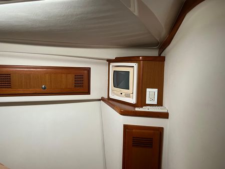 Cabo 35 Flybridge Sportfisher image