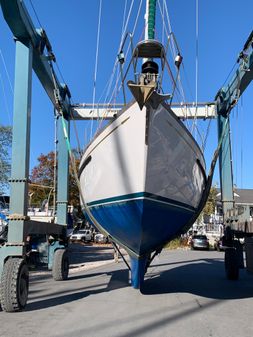 Mason 44' Aft Cockpit Cruiser image