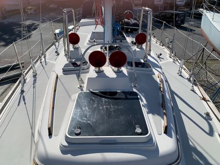 Mason 44' Aft Cockpit Cruiser image