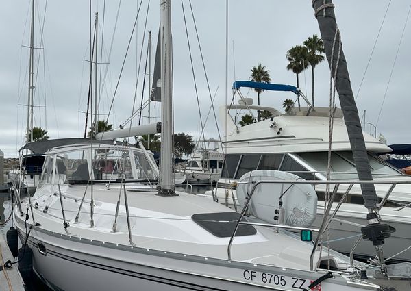 Catalina 355 image