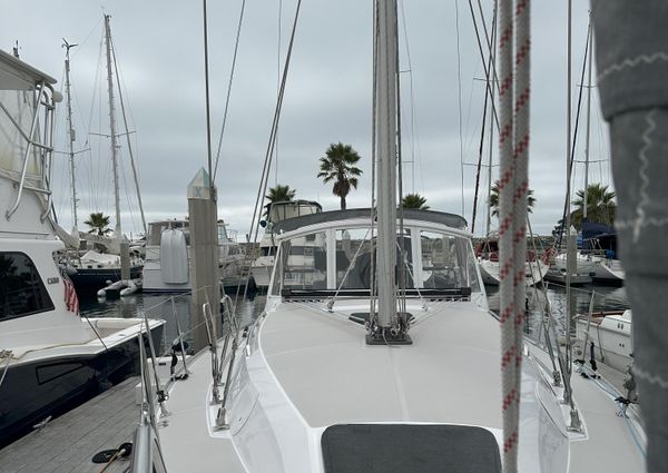 Catalina 355 image