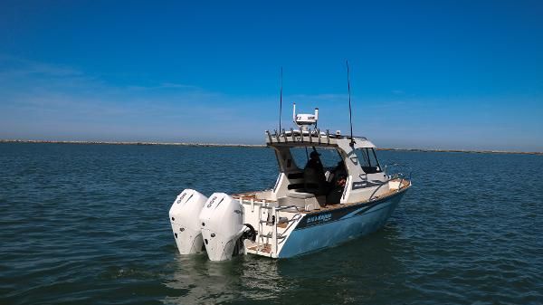 Extreme Boats 795 Walk Around 