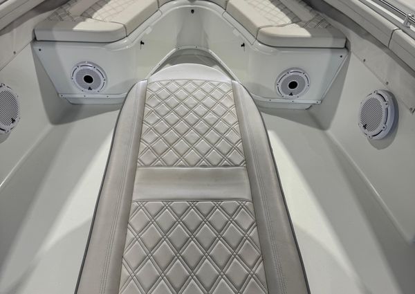 Yellowfin 36 Offshore image