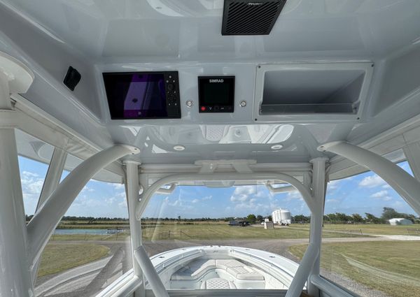 Yellowfin 36 Offshore image