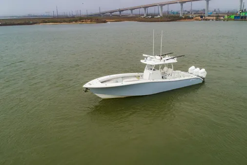 Yellowfin 36 Offshore image