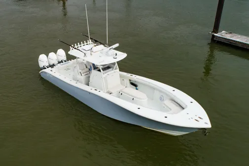 Yellowfin 36 Offshore image